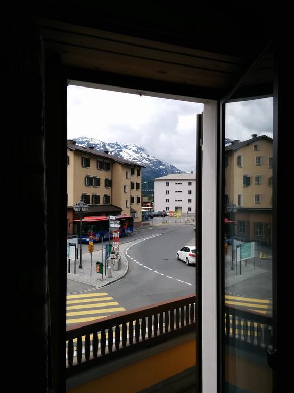 Hotel Terminus Samedan Esterno foto